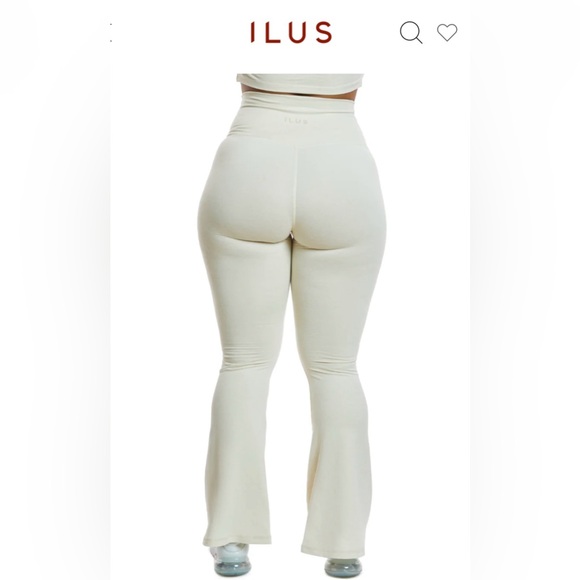 ILUS Cinched Cross Over Flare Leggings - Picture 2 of 5
